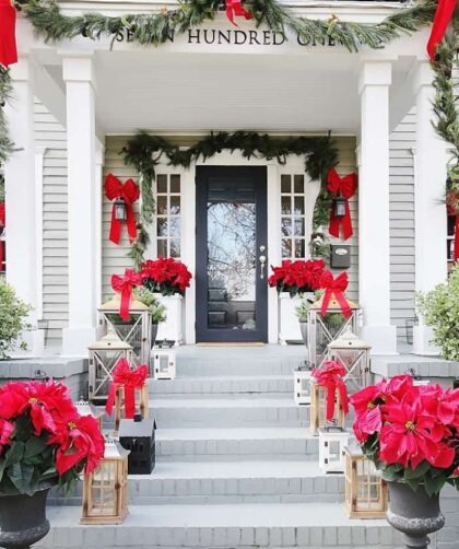 Creative Outdoor Christmas Decor Ideas - Thistlewood Farm